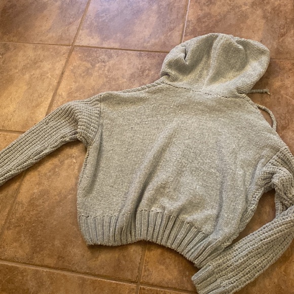 Mint Sweater - Picture 2 of 3